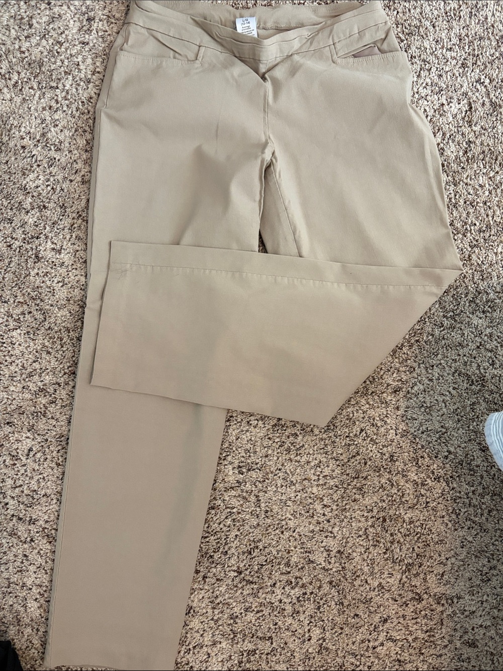 Women’s Classic Chino Pants - Khaki
